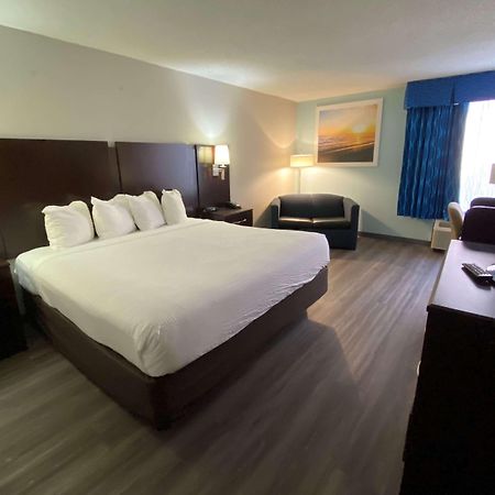 Days Inn By Wyndham Хейвлок Экстерьер фото
